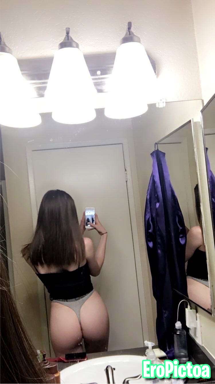 Snap Whore Leaked photo featuring booty - Part 15