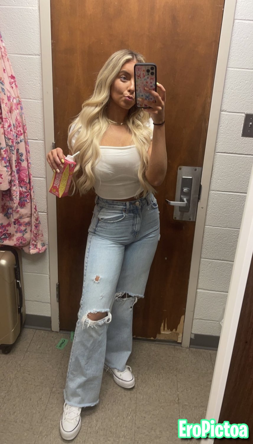 College blonde leak photo featuring mirror - Part 58