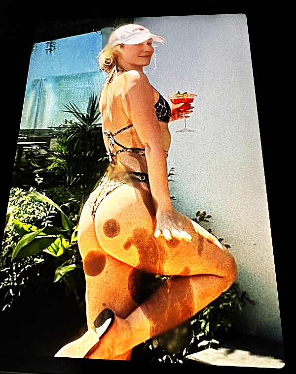 Thumbnail for Sjokz cum tribute