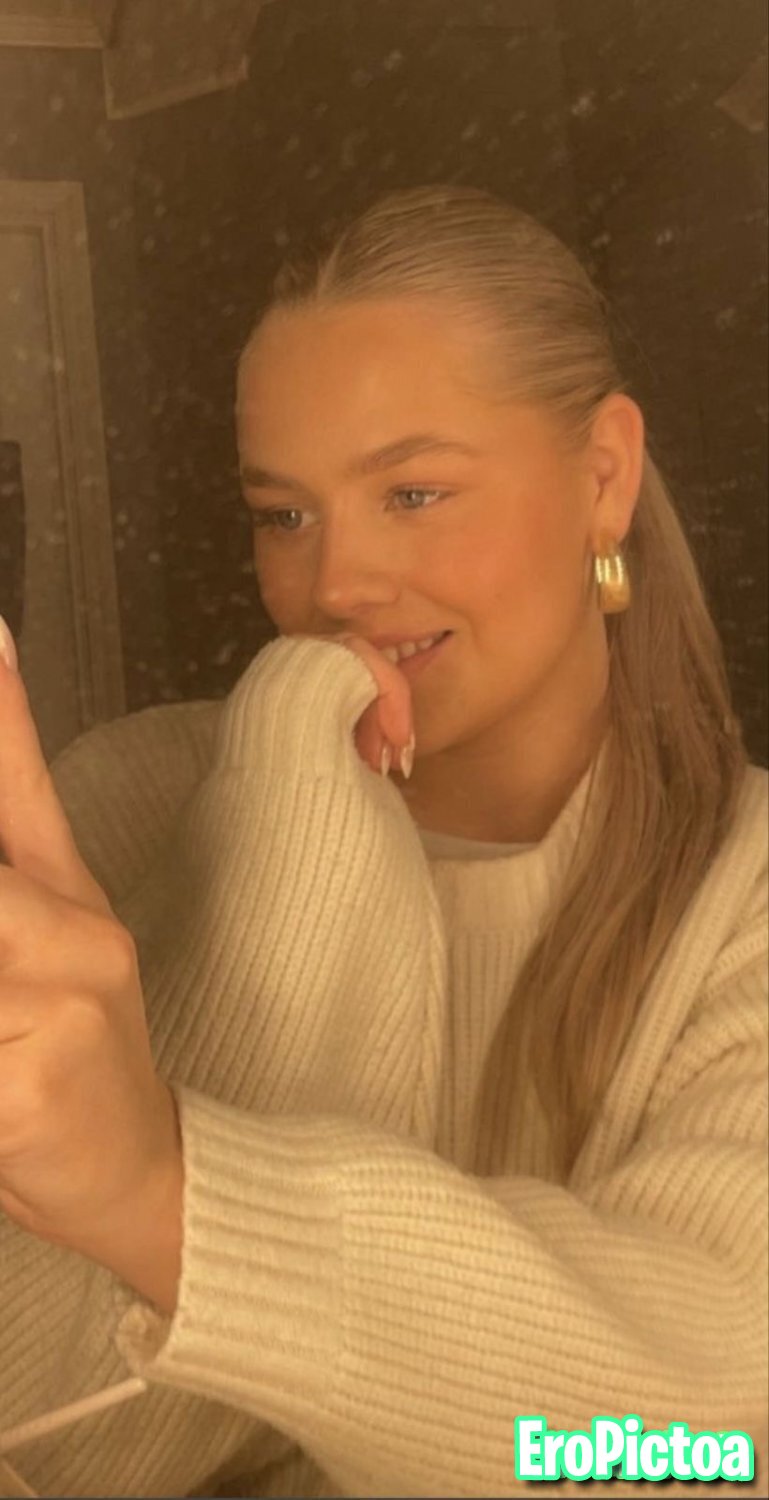 18yo Tiril photo featuring cheating - Part 5