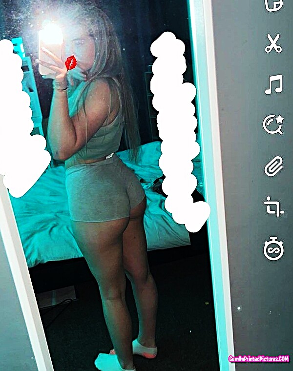 Thumbnail for 18yo ass 🤤