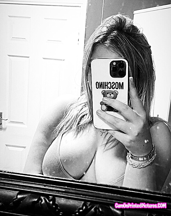 Thumbnail for 18yo tits