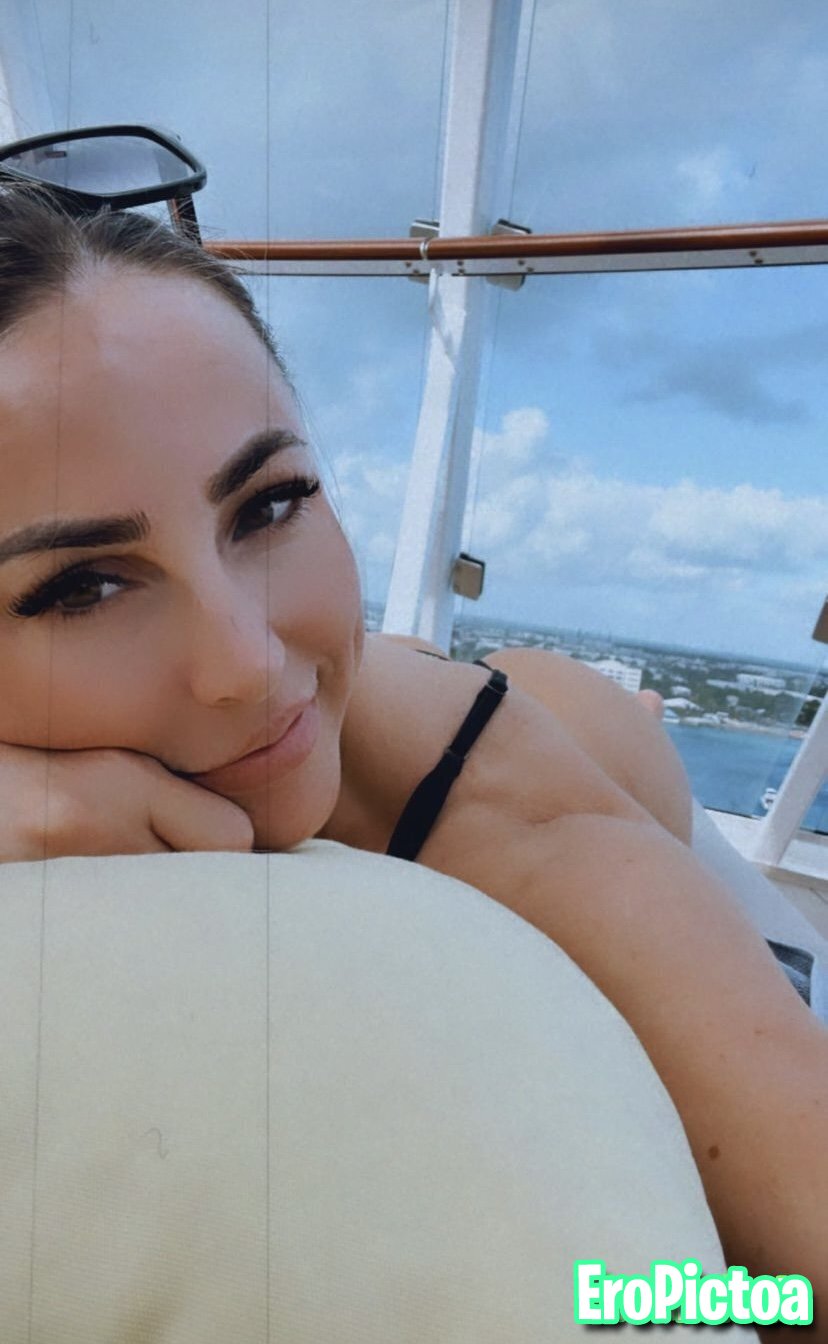 Robyn Fields hotwife photo featuring pawg - Part 33