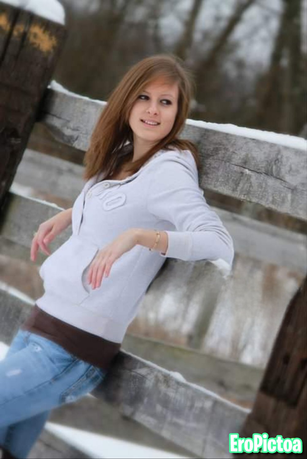 18yo Haley photo featuring barely legal