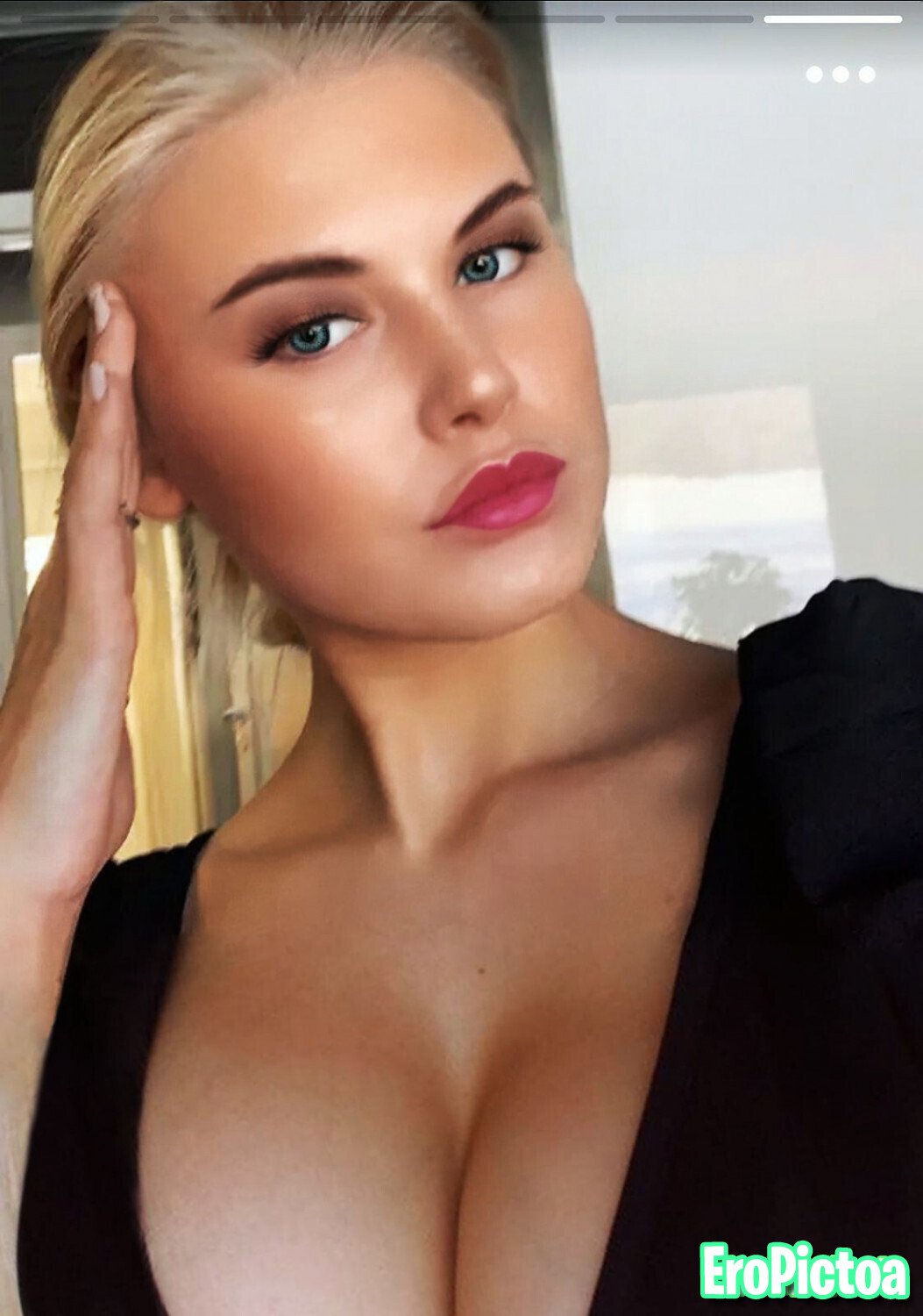 Linn 18yo Fakes photo