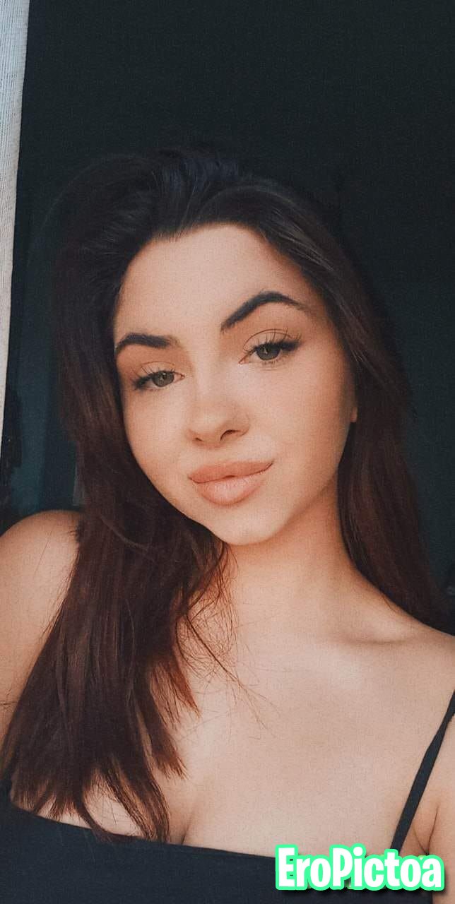 18yo Poland slut Vicky photo featuring Aware