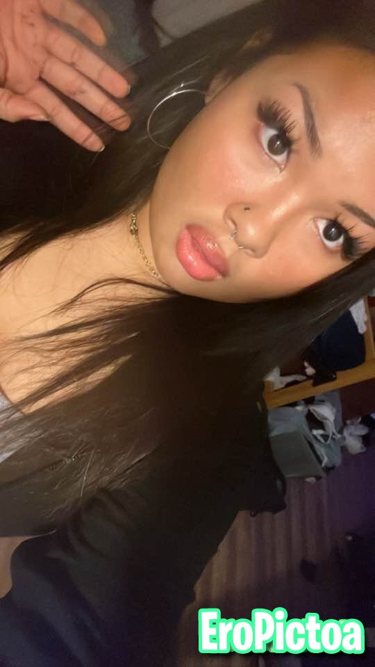 Slut 18yo Gabby exposed photo featuring 18 - Part 2