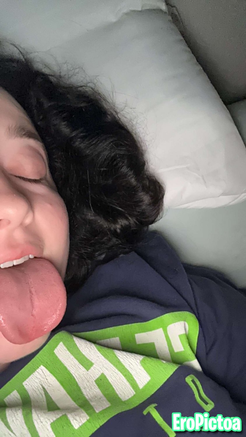 18yo pawg leaked photo featuring slut