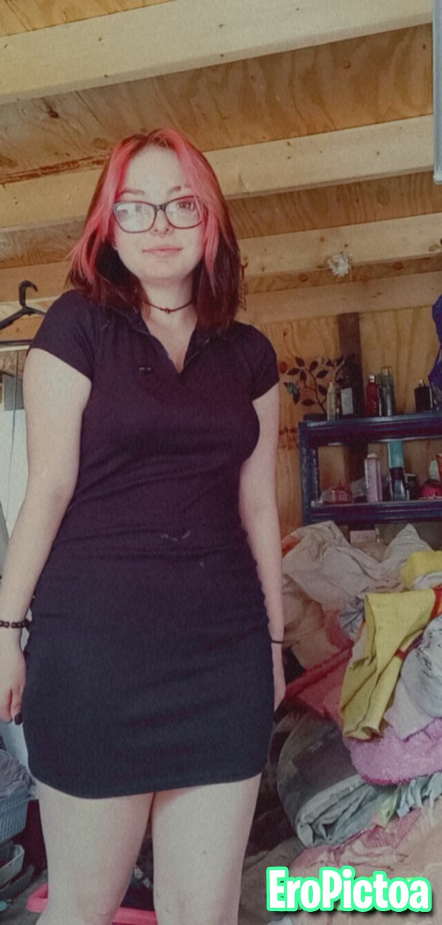 slut Ash 18yo photo - Part 5