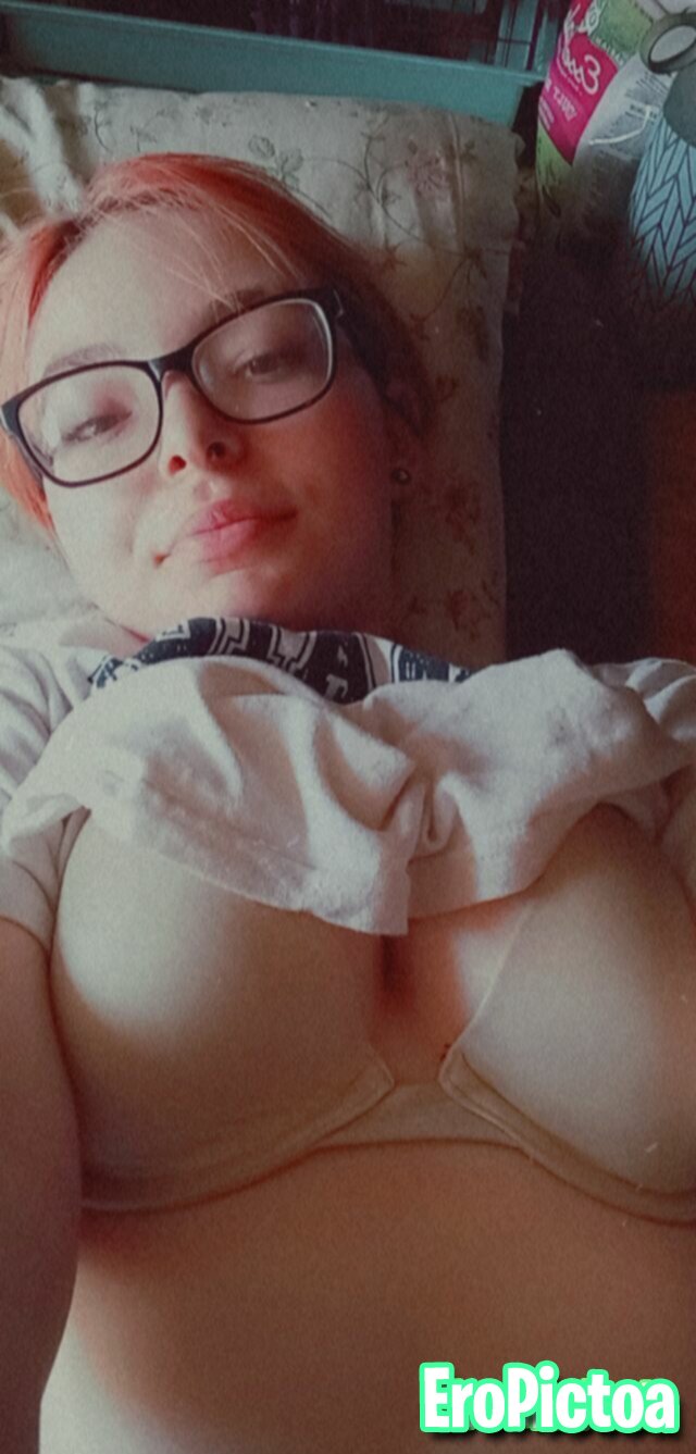 slut Ash 18yo photo - Part 7