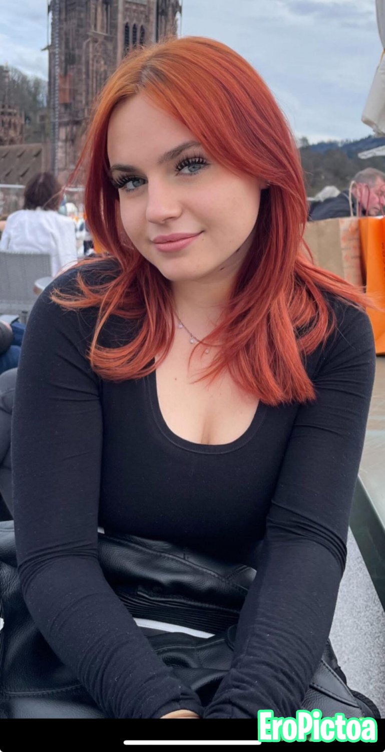 slut Kara 18yo photo featuring webslut - Part 8