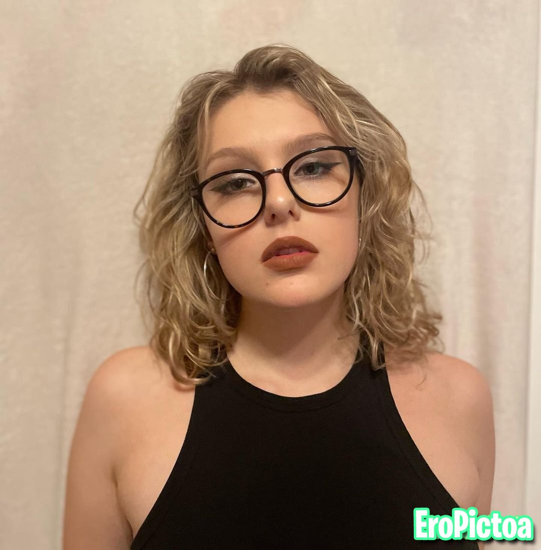 Lucy, 18yo photo featuring germancuck - Part 5