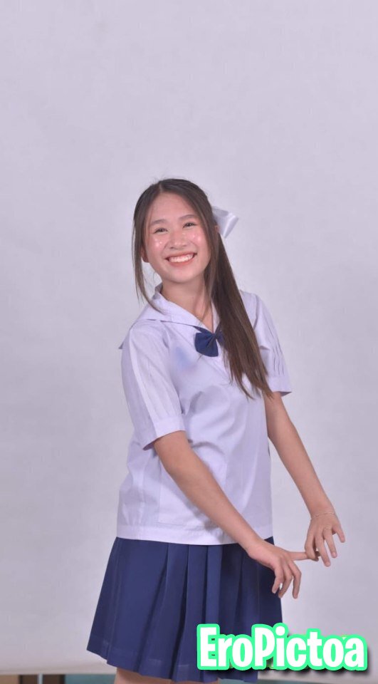 Thai 18yo มีรูปตั้งแต่18ย้อนลงไป5ปี สาว18 อีฟางข้าวสาวลำพูนร่านมาตั้งแต่มต้นไม่ชอบเรียนโตมขายหี photo featuring student - Part 2
