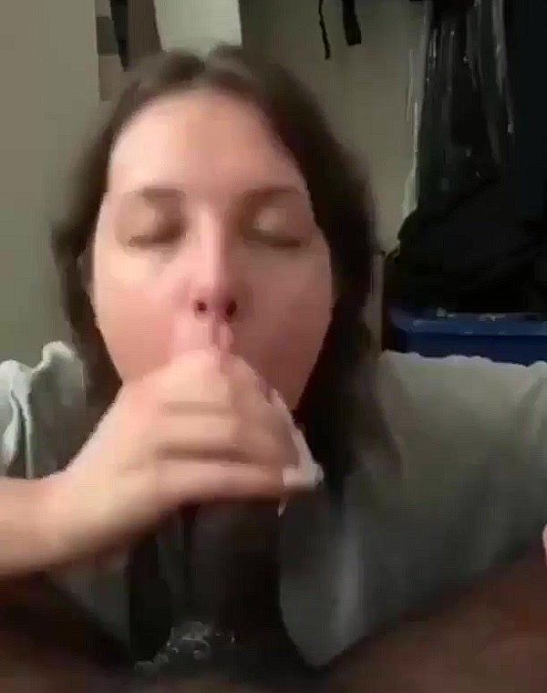 Thumbnail for Suck bbc amateur american teen. I meet her at DateBj.com