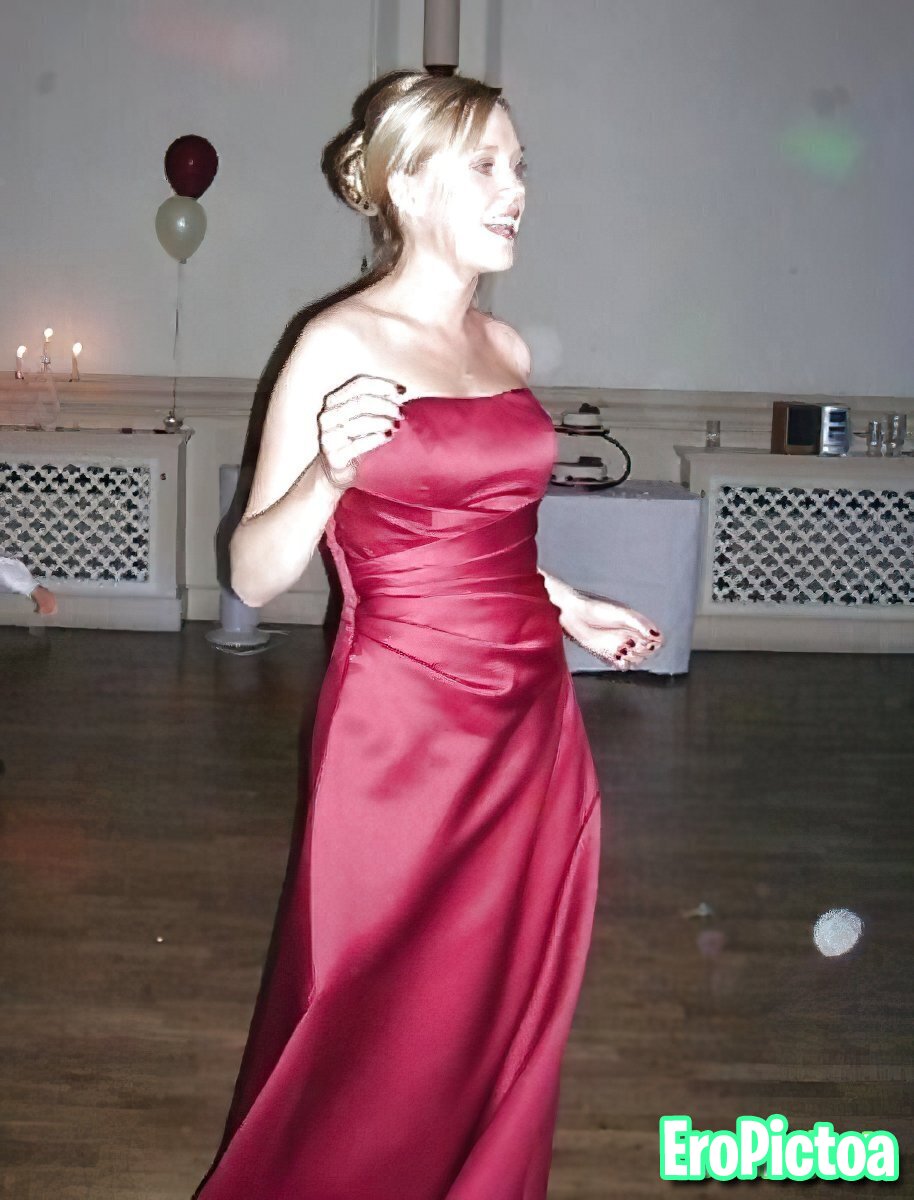 Carrie (Bridesmaid) photo featuring WEBSLUT