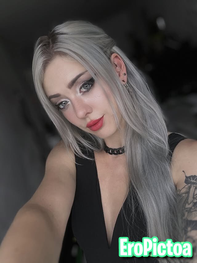 Farbenfuchs 4 photo featuring german influencer twitch instagram Farbenfuchs 4 photo featuring german influencer twitch instagram