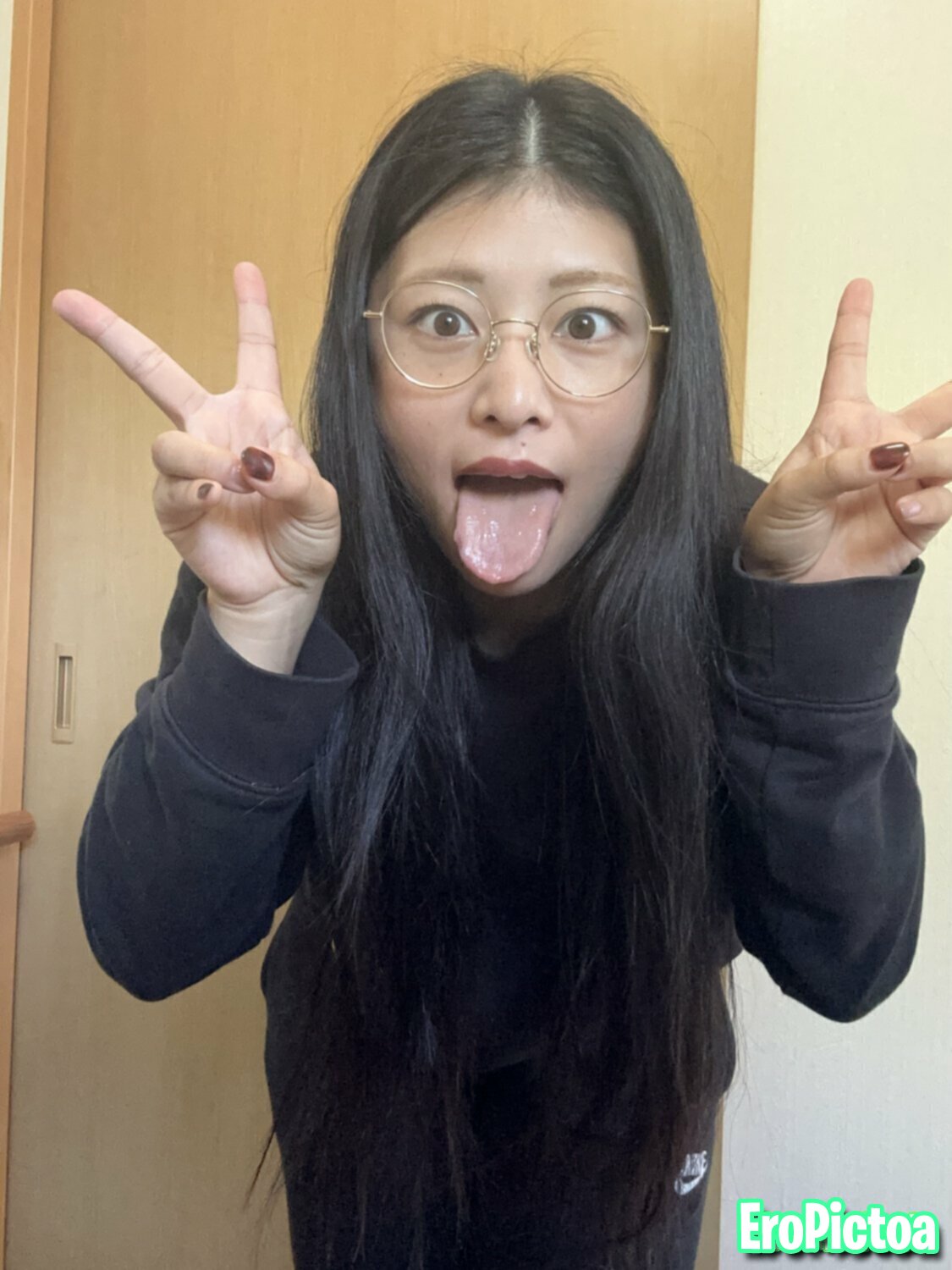 Asian Nerd Webslut photo - Part 27