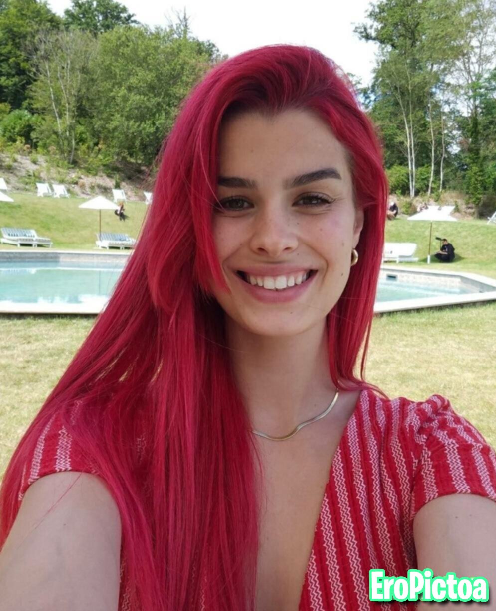 webslut to be exposed photo