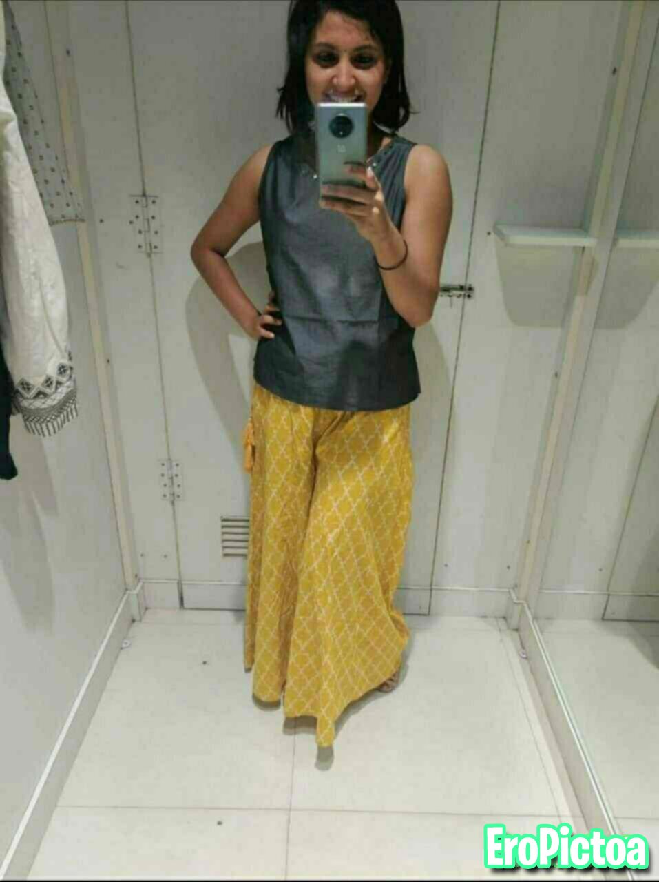 Indian webslut photo featuring amateur - Part 18