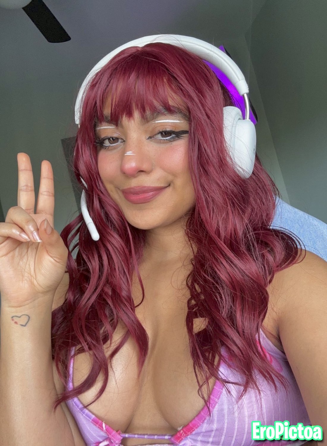 Desi Webslut photo featuring webslut