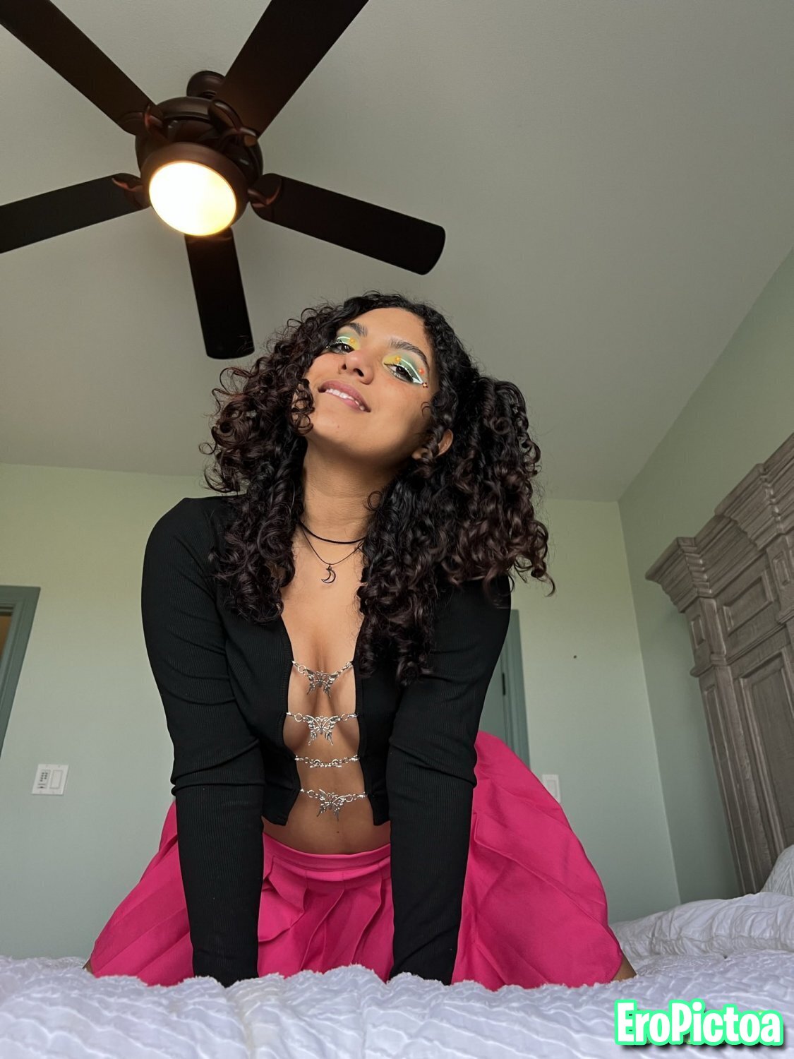 Desi Webslut photo featuring webslut