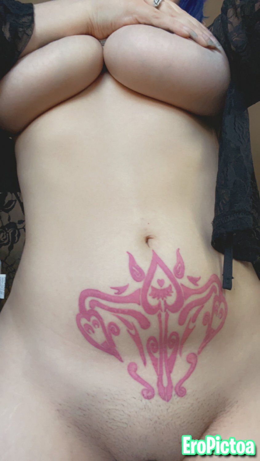Busty Emo Webslut🖤💦 photo featuring teen tits - Part 60