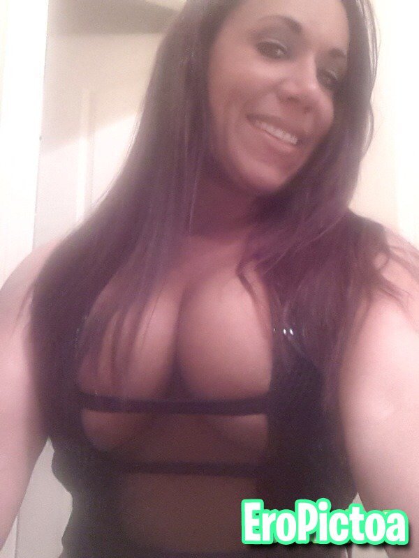 Amateur webslut photo featuring submitted - Part 18