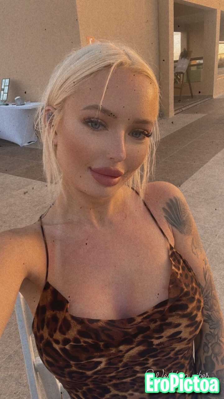 IG Thot sherr.sunnn photo featuring blonde - Part 29