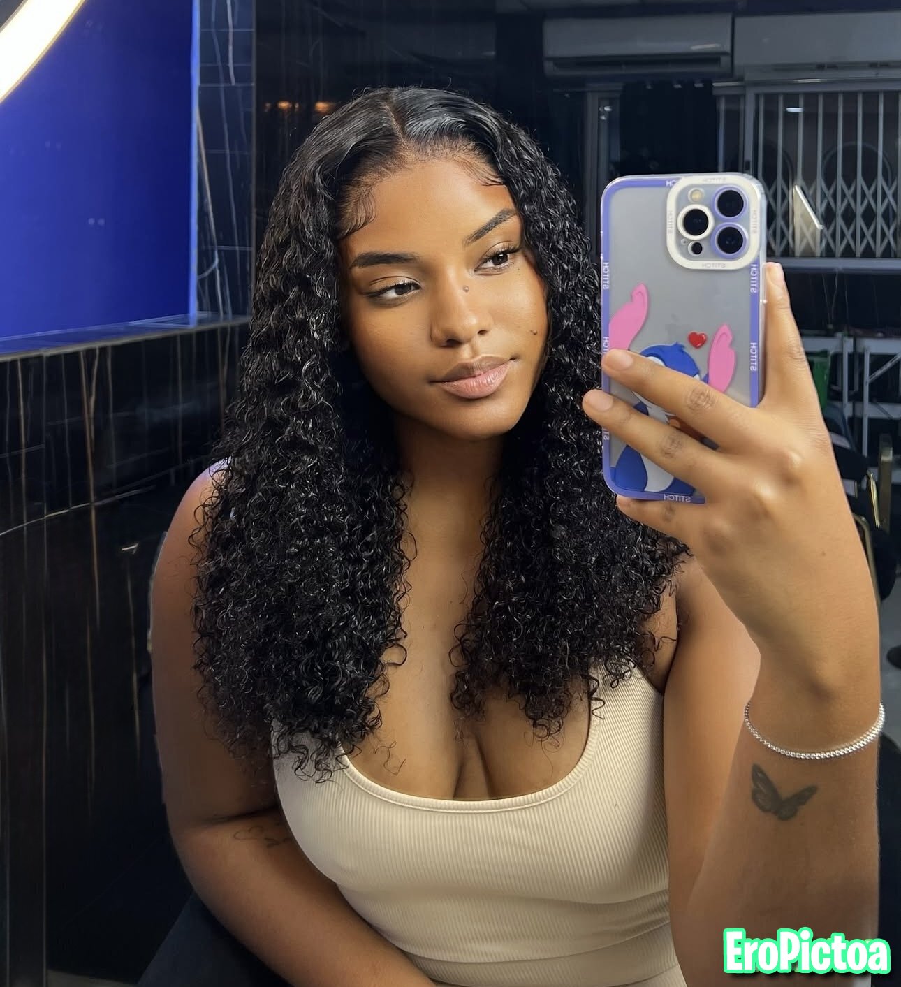 IG influencer photo featuring instadeAngola - Part 2