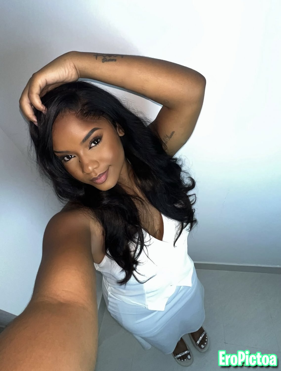 IG influencer photo featuring instadeAngola - Part 1