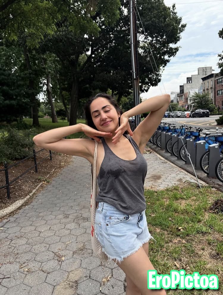 Milo Miriam slut ig photo featuring arabic