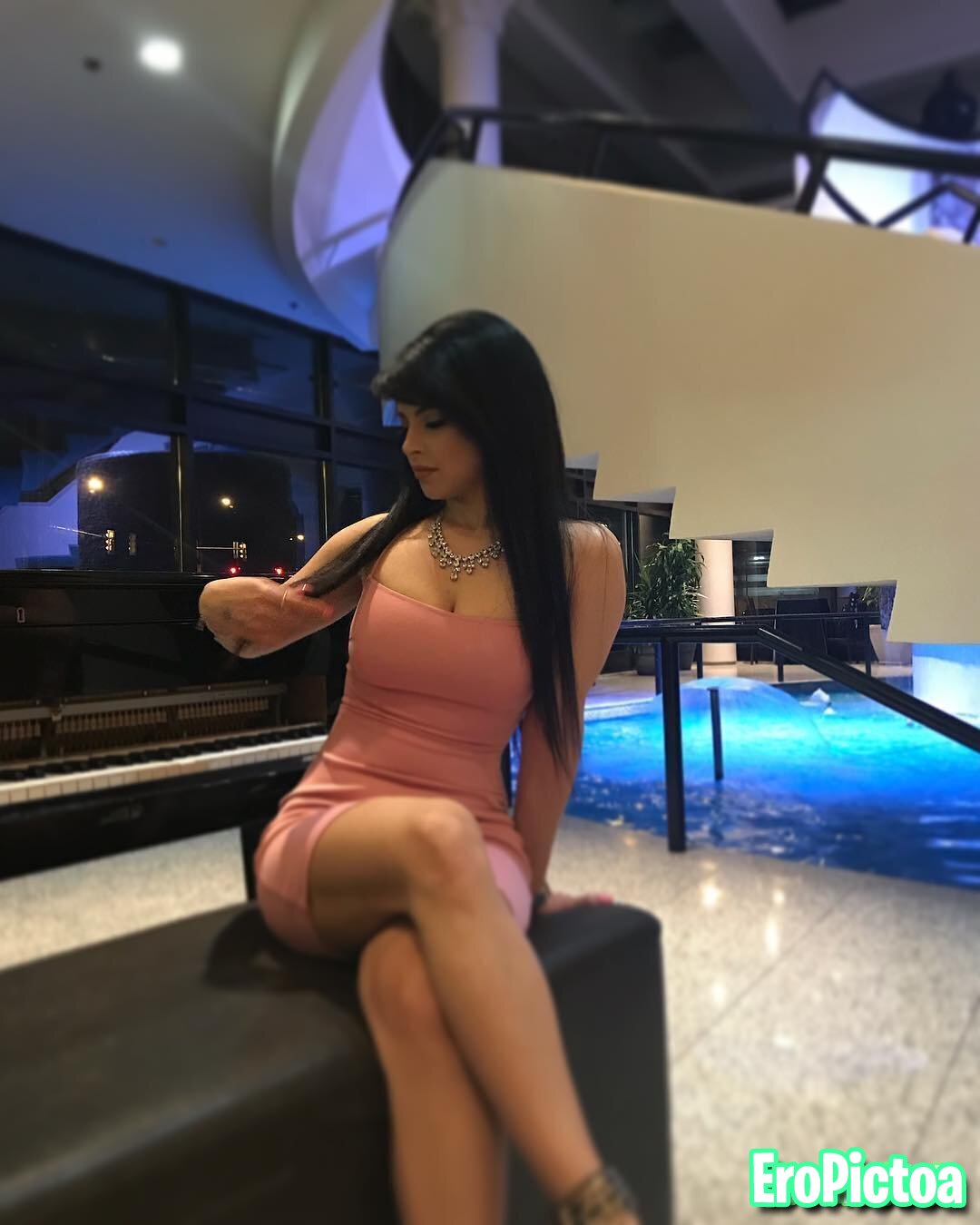 IG slut Izzy (27) chatpic submitted photo featuring brunette - Part 2