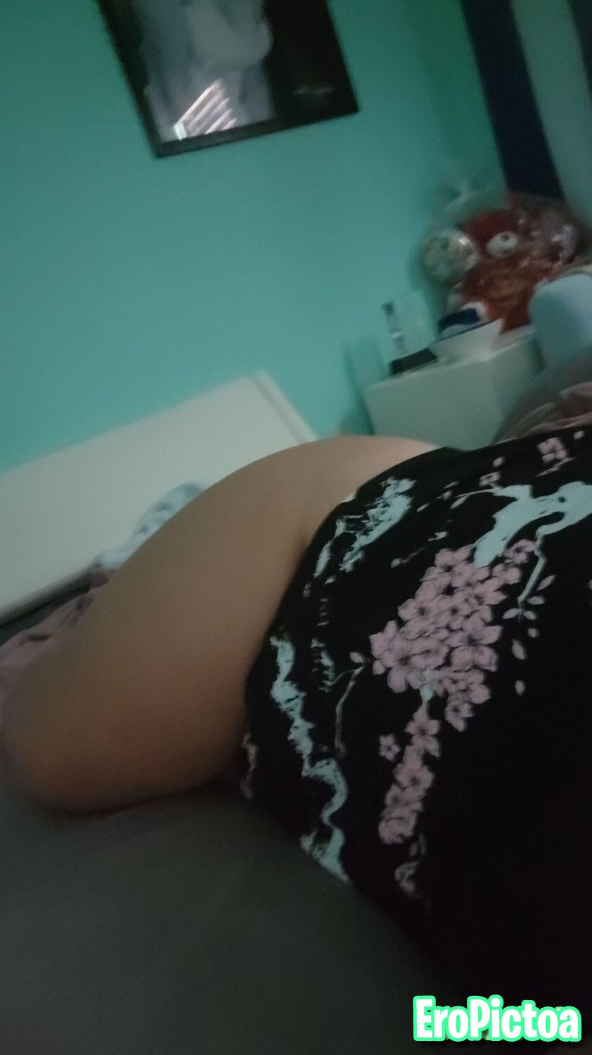 Dummy.mars on TikTok photo featuring latina