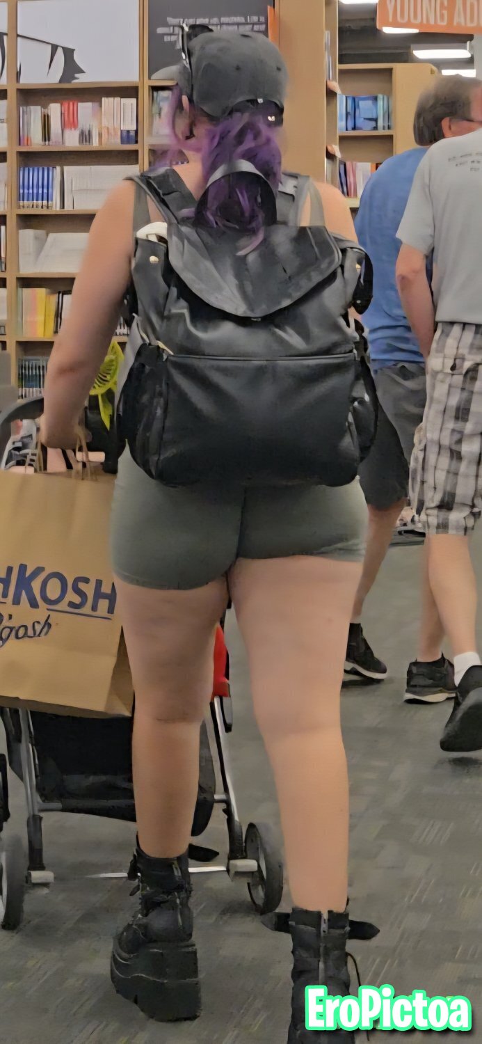 Dumb Public Milf Creepshot!!! photo - Part 6