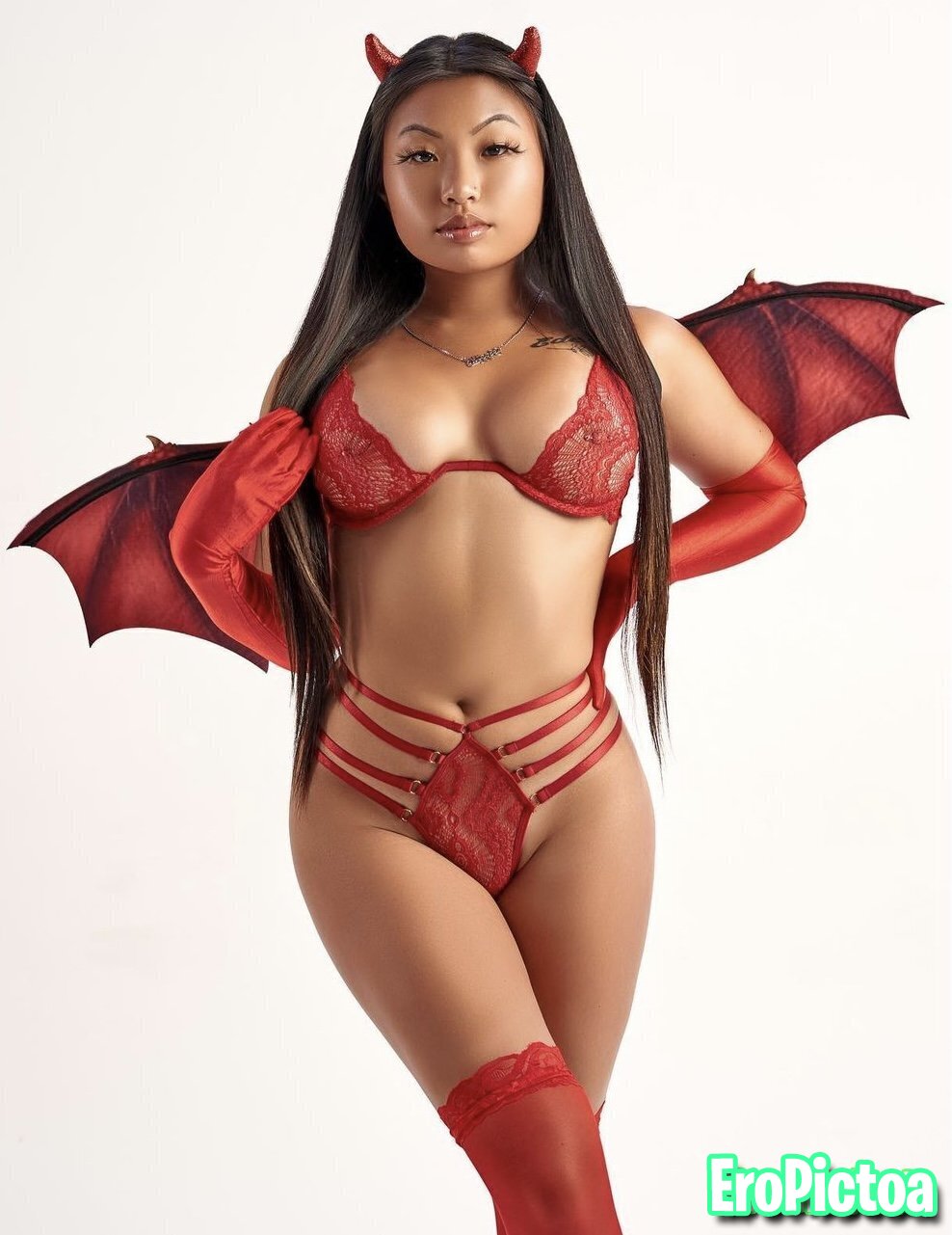 Thick asian ig model exposed photo featuring Groupie - Part 18