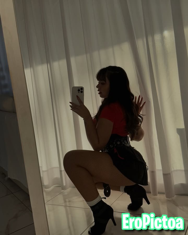 M1L1_ig photo featuring Hot - Part 17