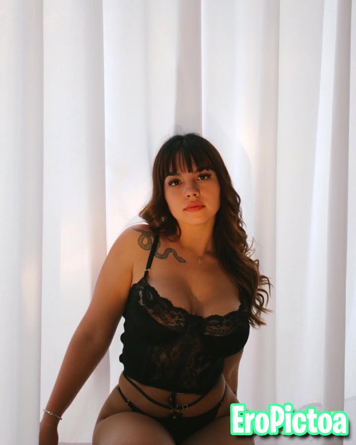 M1L1_ig photo featuring Teen - Part 44