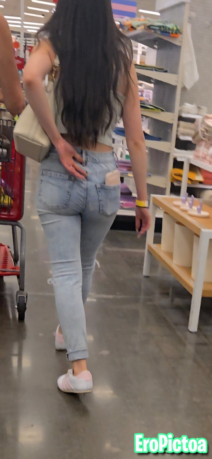 Rando Creepshots!! photo featuring Creepshot