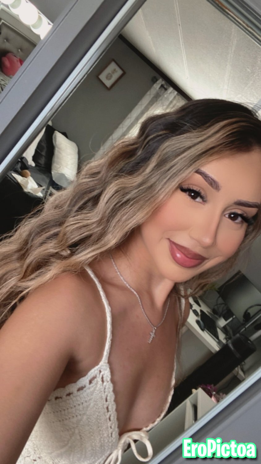 IG basic Latina slut photo featuring girlfriend - Part 14