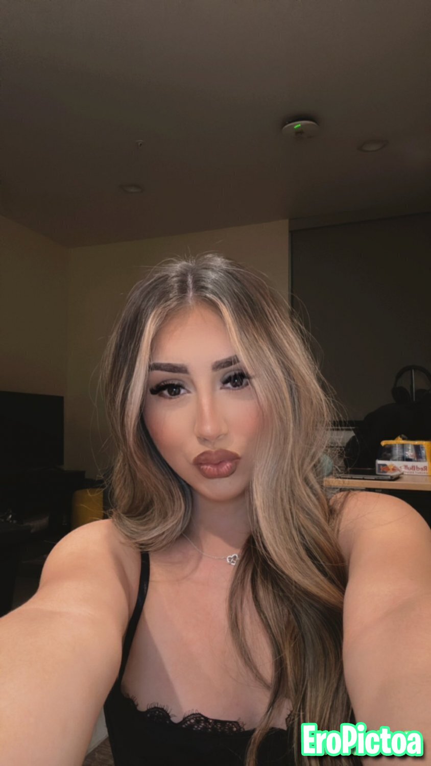 IG basic Latina slut photo featuring cuck - Part 30