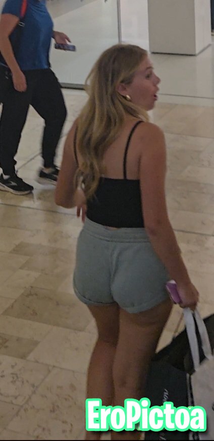 Public Blonde Pawg photo featuring Creepshot - Part 3