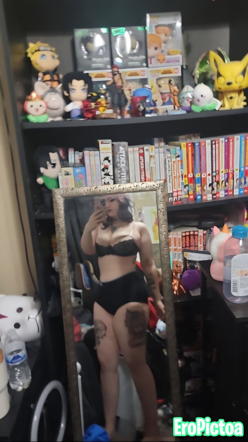 Emo goth with huge booty and huge tits photo featuring Big booty - Part 21