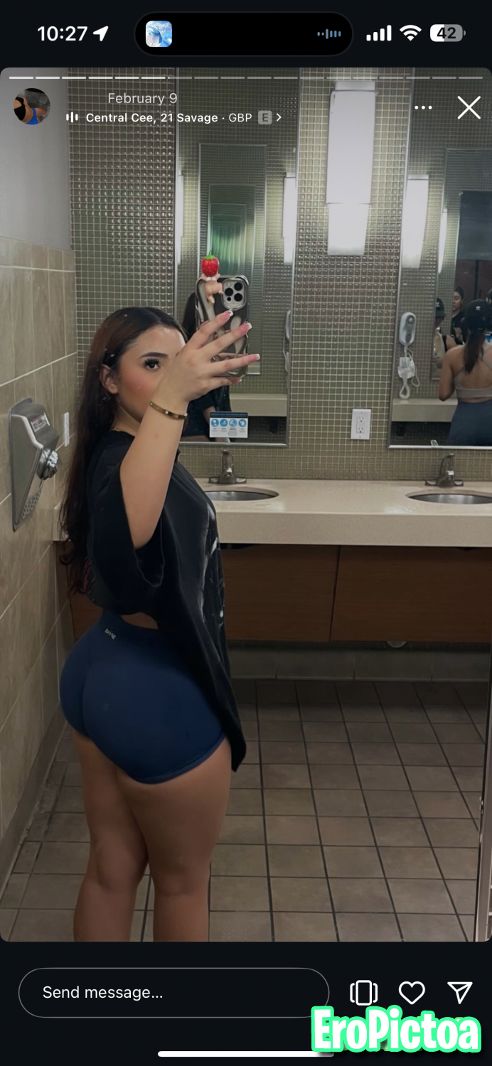 Latina mami fit Instagram submitted by follower photo featuring Latina