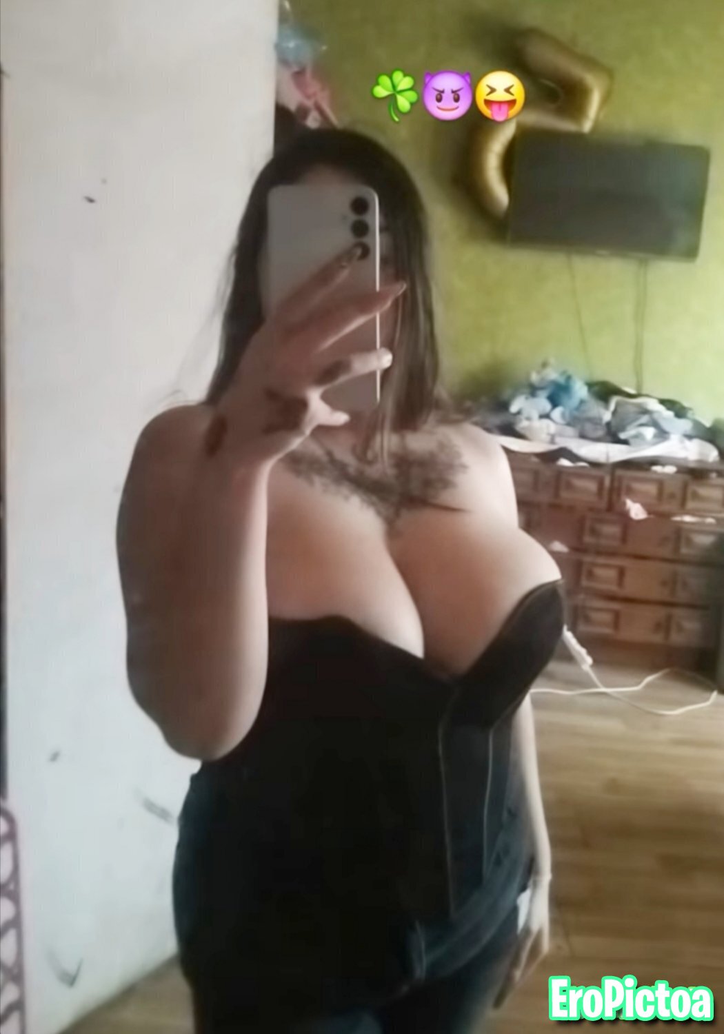 Chilena instagram (parte3) photo featuring Culona