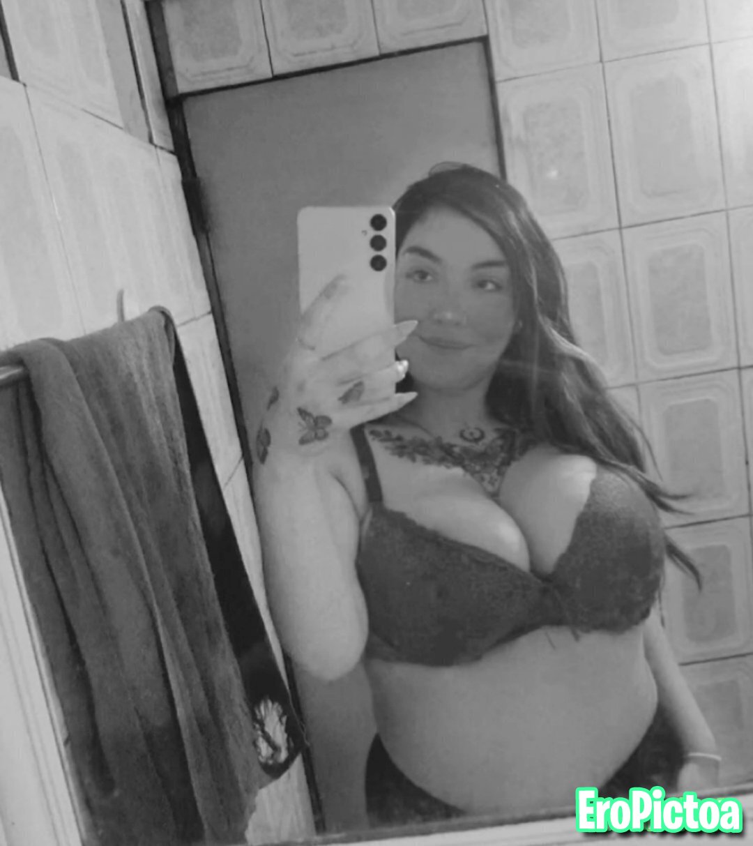 Chilena instagram (parte3) photo featuring Culona