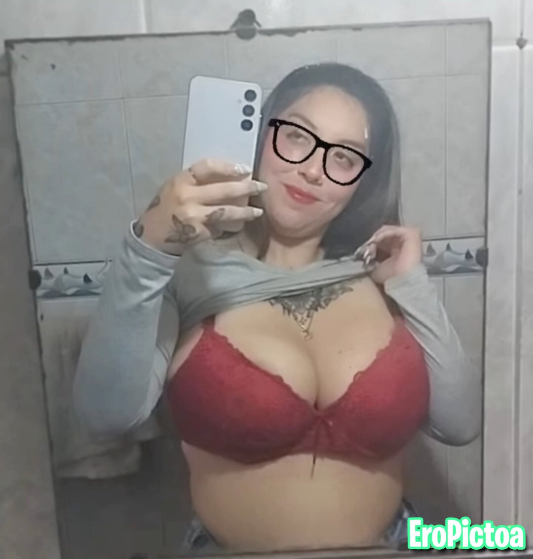 Chilena instagram (parte3) photo featuring Chilena