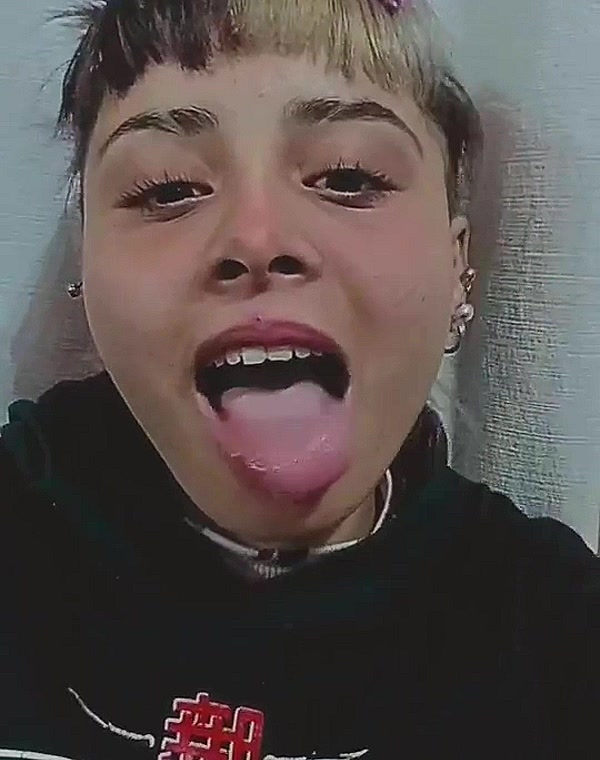 Thumbnail for Ildana, pendeja de instagram