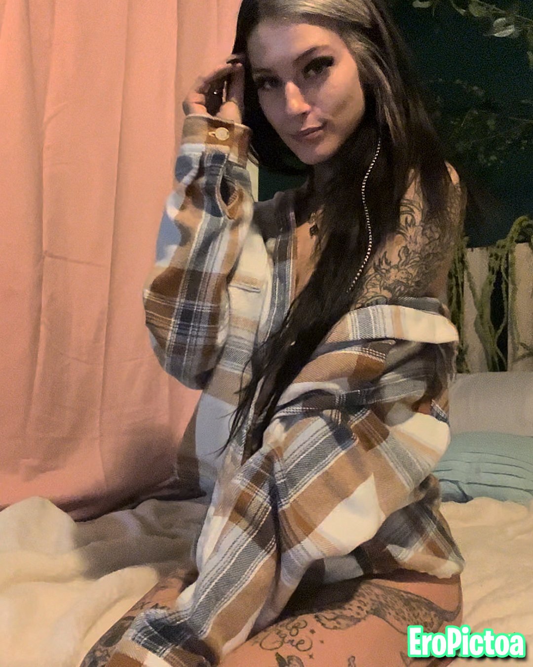 Milf Rhylie photo featuring Tattooed - Part 21