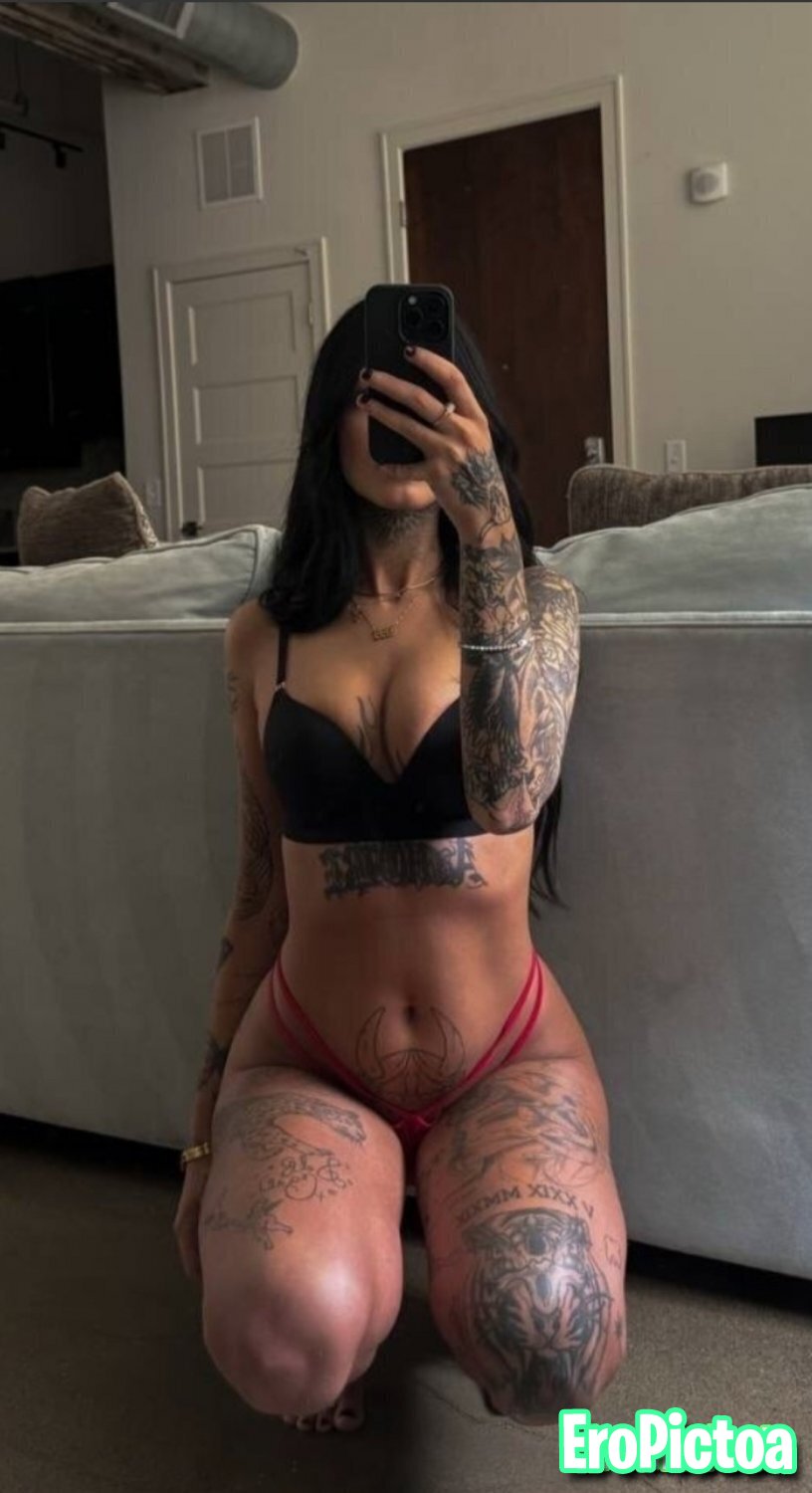 Milf Rhylie photo featuring Tattooed - Part 36