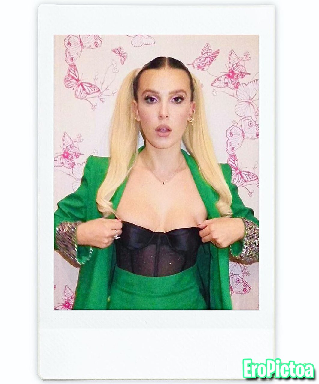 Millie Bobby Brown photo featuring Stranger things - Part 32